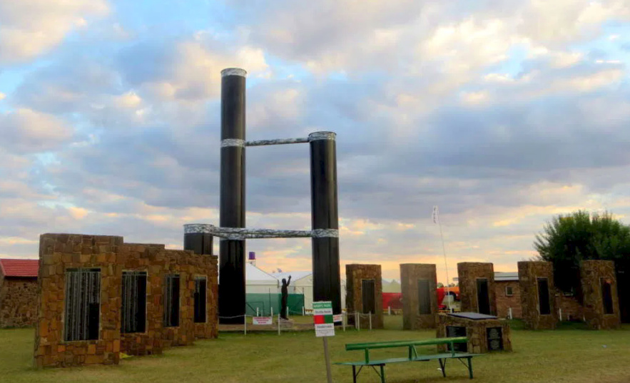 The complete Wall of Remembrance monument at Nampo Park